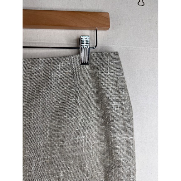Escada New Wool/Silk Blend Pencil Skirt size 42 Beige - Picture 4 of 8